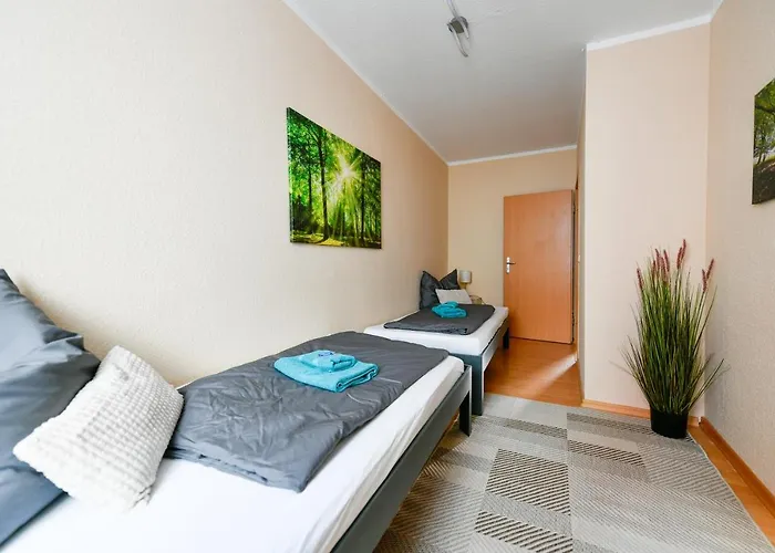 Fuerst-pueckler-apartment_bis 6 Personen_waschmaschine_kueche_2x Parkplaetze_terrasse_netflix Apartament